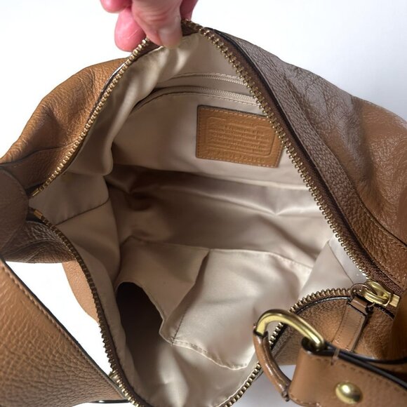 Coach Camel Hobo Avery Bag - Picture 9 of 10